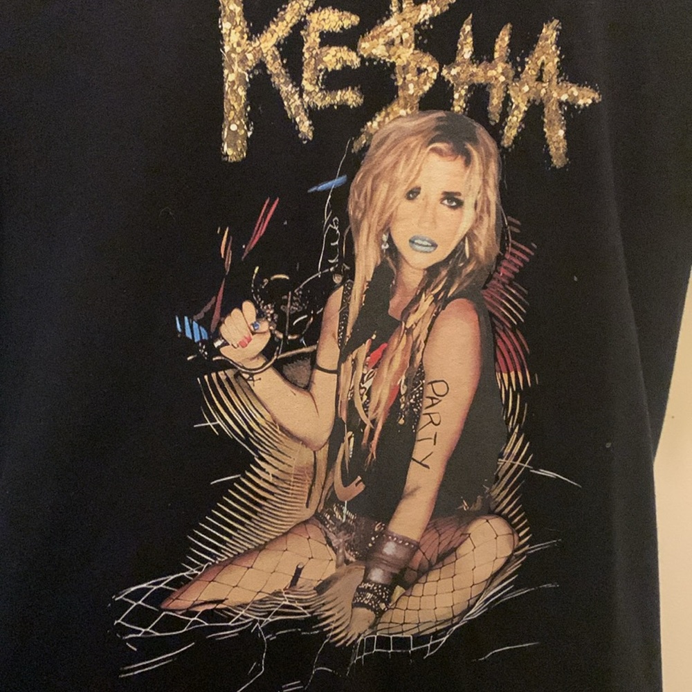Vintage KESHA the singer animal era t-shirt brand new